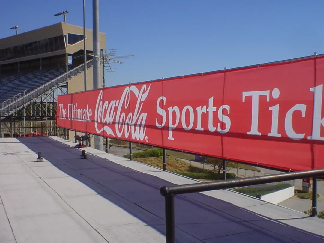 Mesh Banners