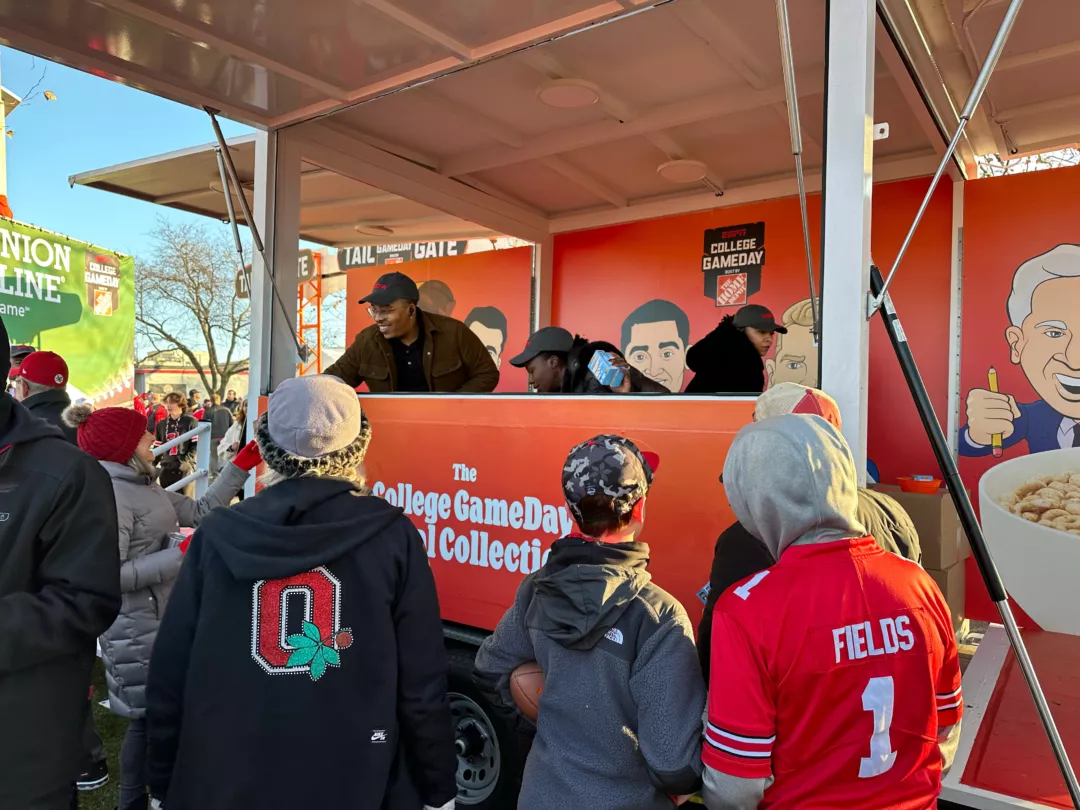 Custom Expandable Trailer | Mobile Booth Rental