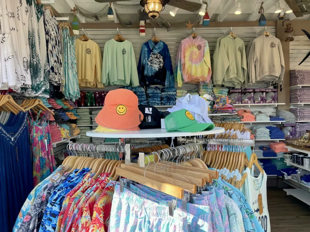 Beach Pop-Up Shop | Custom Store Interiors