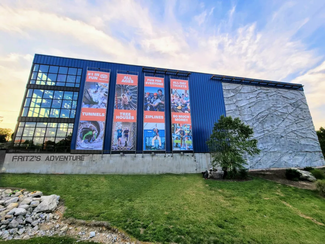 Large Outdoor Banners | Exterior Rail System