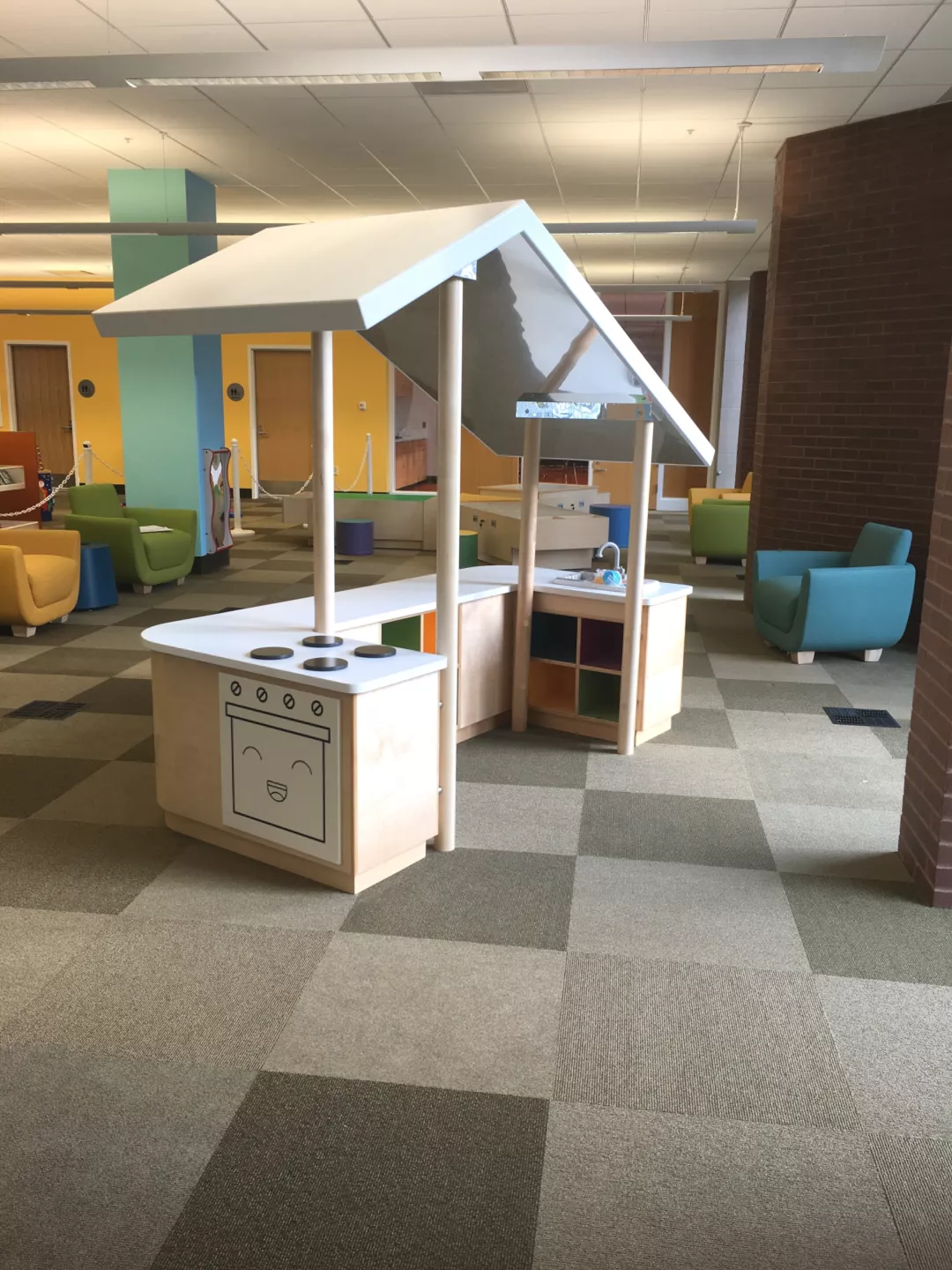 Wooden Play Kitchen | Library Fixture