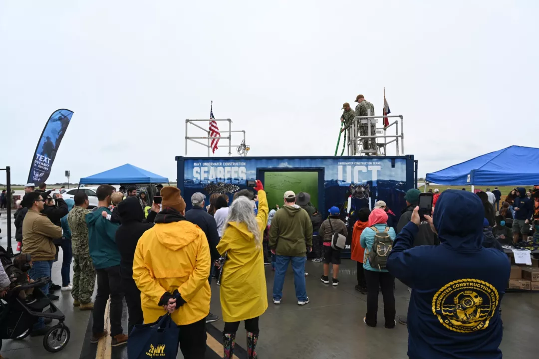 Britten BoxPop Custom Shipping Containers | Portable Dive Tank