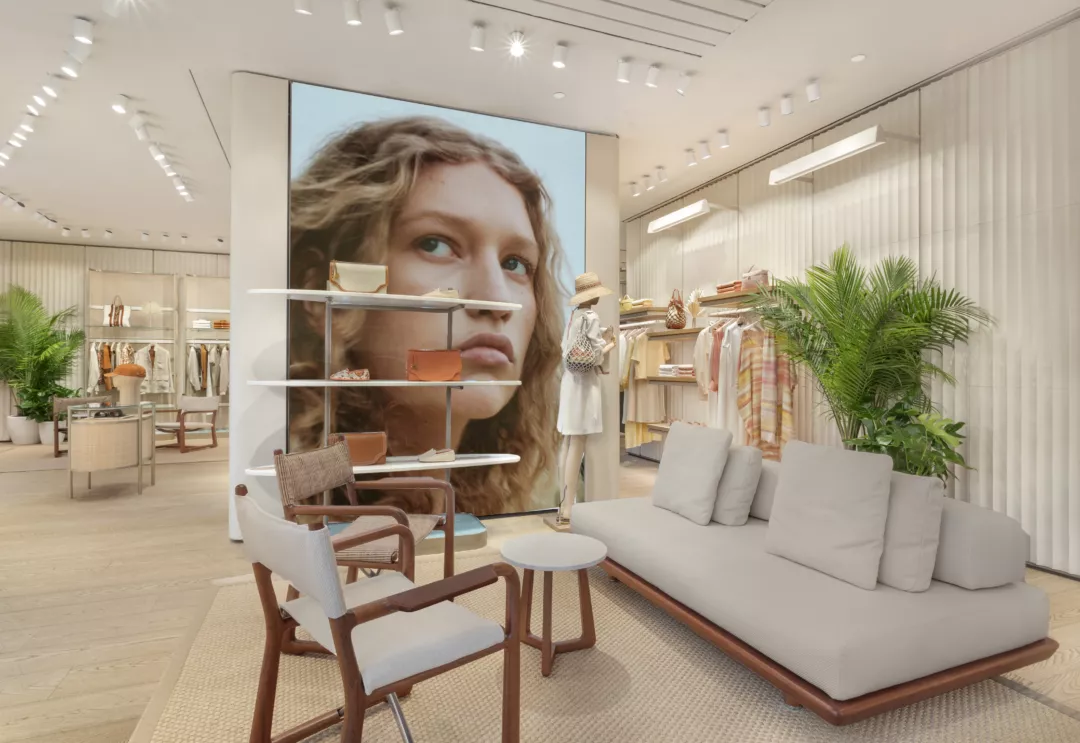 Retail Luxury Fixturing | Custom Woodworking