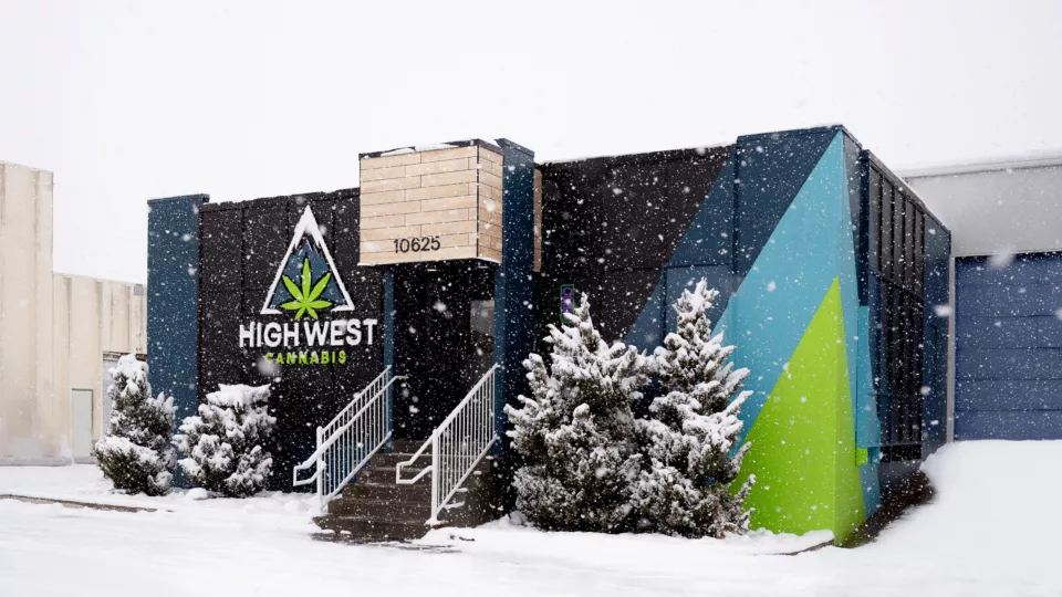 Custom Retail Facade | Wall Decal and Metal Signage