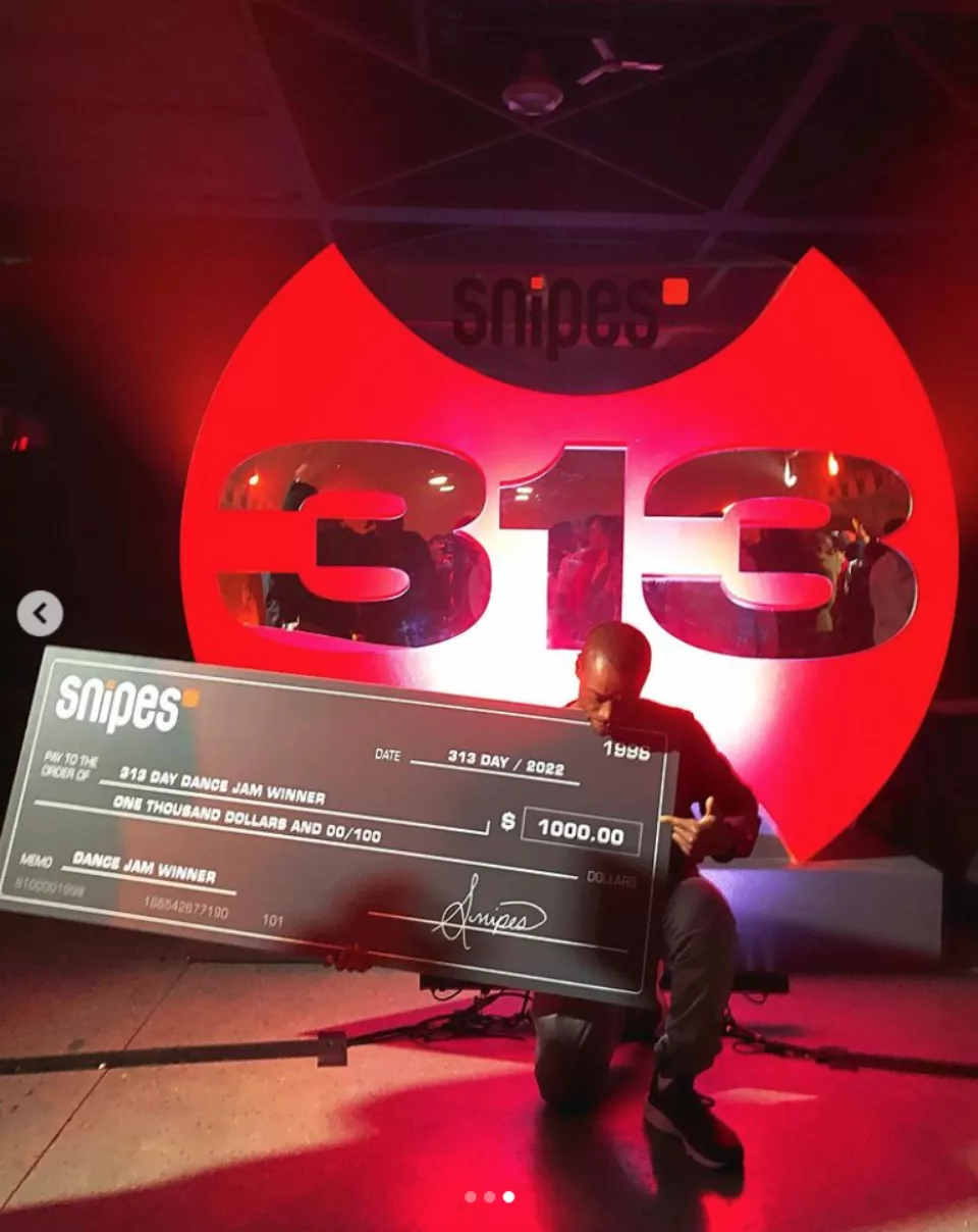 Giant Check Award | Custom Printing