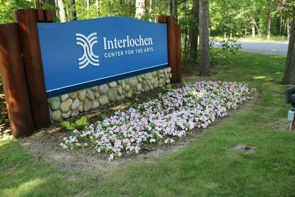 Roadside Entrance Sign | Decorated Long Term Signs