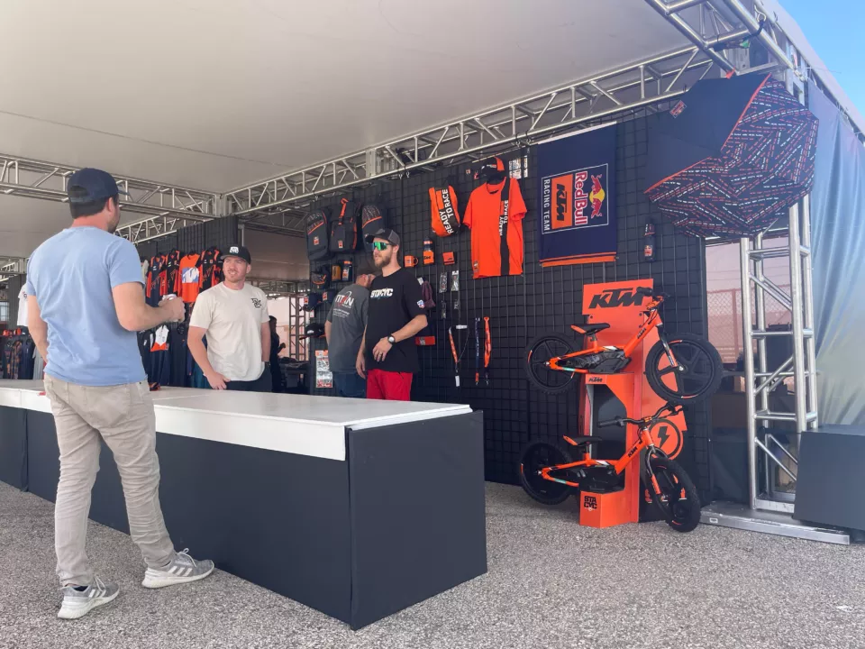 Truss Tent with Booth | Event Display Setups