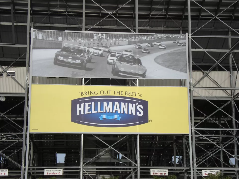 BannerRail Easy Install and Take Down Banners | Stadium Advertisements