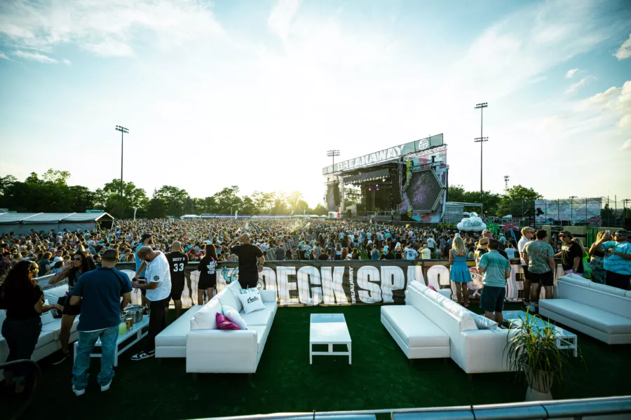 AdMesh Fence Scrim and Truss Banner | Signage for Music Festival