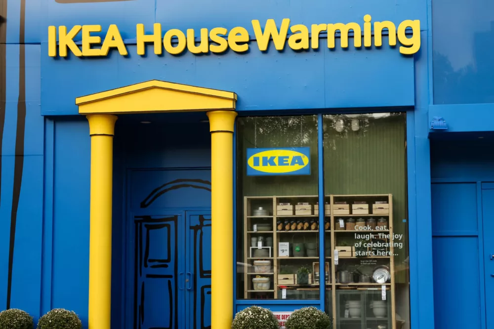 Housewarming without woman copy