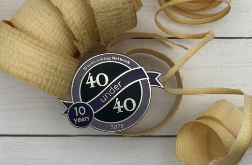 40 U40 2025 pin curl bkgd