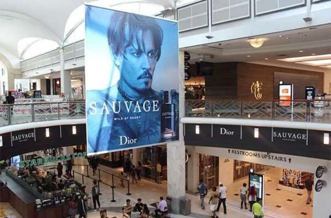 Automatic Pull Out Banner | Large Custom Hanging Banners