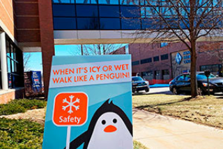 Custom Corrugated Rigid Sign Warning People of Icy Sidewalks