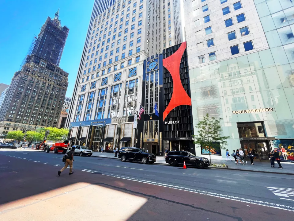 Hublot building wrap new york ny 52675446470 o