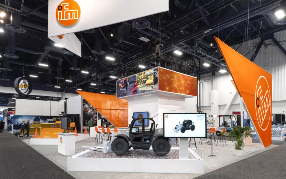 Foam3 D Sculpture ifm Efector CONEXPO 2026 10