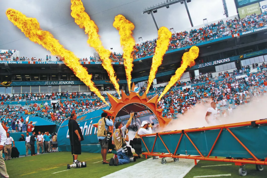 Miami dolphins entrance